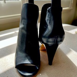 Vince Camuto Peep-toe High Heeled Black Leather Booties Size 5.5